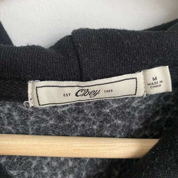 Obey Black and Grey Long Sleeve Pocket Hoodie Sweatshirt Size Medium - Picture 4 of 7